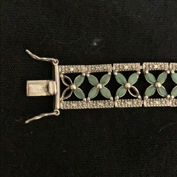 Genuine emerald and sterling silver bracelet - Picture 2 of 3